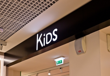 световой короб KIDS для магазинов MANGO